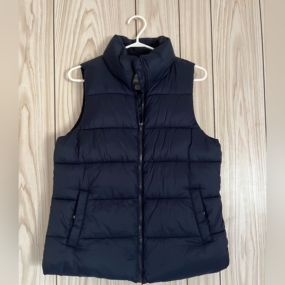 Old Navy Puffer Vest